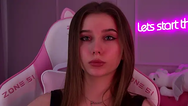 Snapshot of DianaVert chatting on 02-02-25, 04:37 DianaVert online show from 02-02-25, 04:37