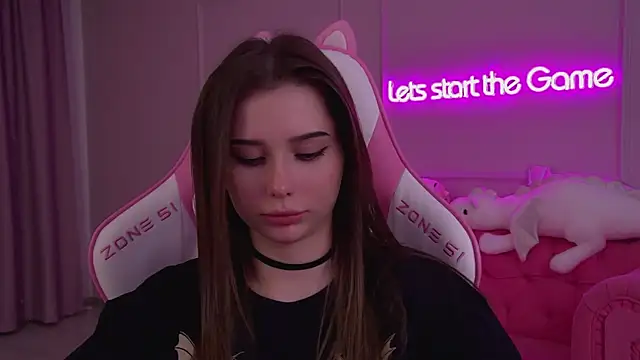 Snapshot of DianaVert chatting on 02-28-25, 01:15 DianaVert online show from 02-28-25, 01:15