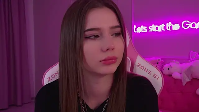 Snapshot of DianaVert chatting on 03-04-25, 07:43 DianaVert online show from 03-04-25, 07:43