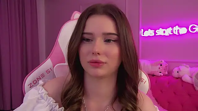 Snapshot of DianaVert chatting on 03-06-25, 10:04 DianaVert online show from 03-06-25, 10:04