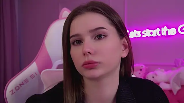 Snapshot of DianaVert chatting on 03-14-25, 04:32 DianaVert online show from 03-14-25, 04:32