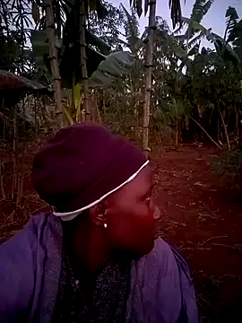 Snapshot of Sherry_she chatting on 02-20-25, 03:45 Sherry she online show from 02-20-25, 03:45