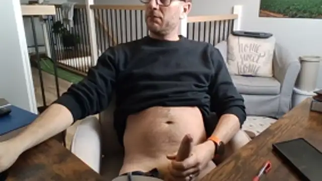 Snapshot of Bigdicktrav902 chatting on 02-19-26, 04:58 Bigdicktrav902 online show from 02-19-26, 04:58