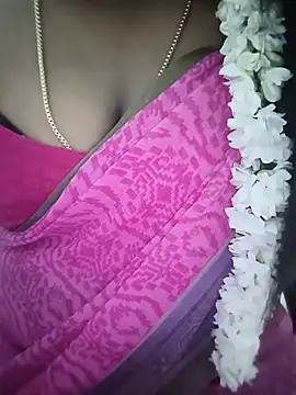 Snapshot of tamil_subha69 chatting on 06-05-26, 06:46 tamil subha69 online show from 06-05-26, 06:46