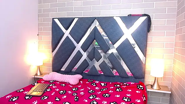 AndreaGil  online show from 01-10-25, 12:47