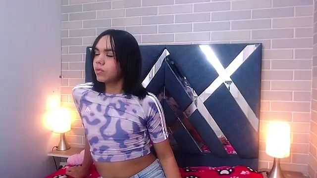 AndreaGil  online show from 01-24-25, 12:41