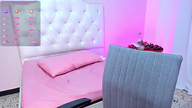 Snapshot of ellarosee_ chatting on 01-04-25, 05:47 ellarosee online show from 01-04-25, 05:47