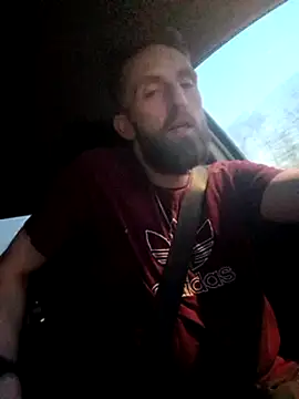 otterlover123 online show from 03-19-25, 11:57