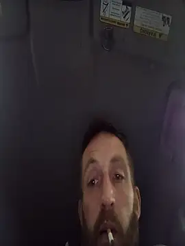 otterlover123 online show from 11-09-25, 12:36