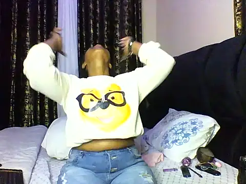 Candii wet  online show from 09-22-25, 08:00