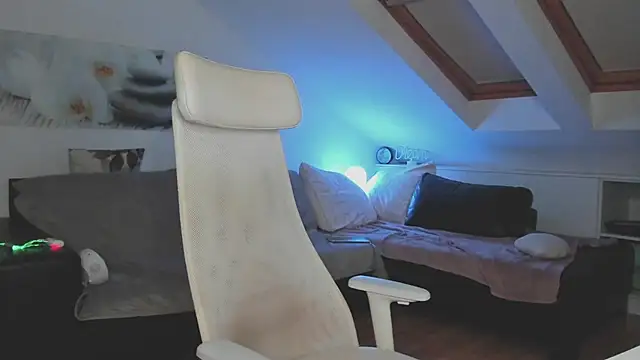 MiaRouge online show from 09-23-25, 03:20