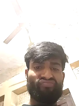 Snapshot of PRIYANHU@xh chatting on 11-18-25, 09:14 PRIYANHUxh online show from 11-18-25, 09:14