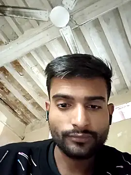 Snapshot of PRIYANHU@xh chatting on 11-29-25, 09:12 PRIYANHUxh online show from 11-29-25, 09:12