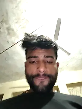 Snapshot of PRIYANHU@xh chatting on 01-17-26, 02:27 PRIYANHUxh online show from 01-17-26, 02:27