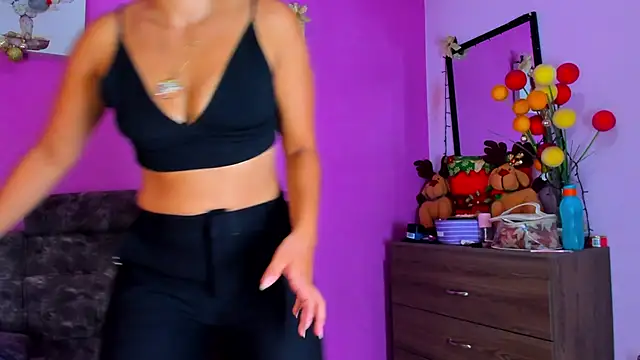 jade brunnette online show from 12-21-24, 08:10