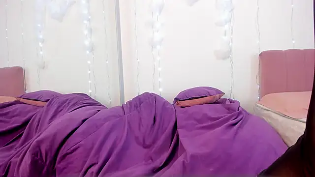 DashaFoxxx online show from 11-05-25, 01:44