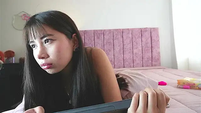 AlessiaVix online show from 02-17-26, 04:57