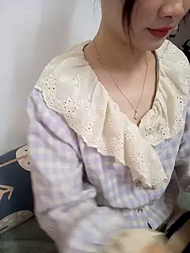 Snapshot of Lovely_kute chatting on 01-20-25, 03:07 Lovely kute online show from 01-20-25, 03:07