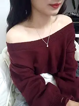 Snapshot of Lovely_kute chatting on 02-16-25, 09:16 Lovely kute online show from 02-16-25, 09:16