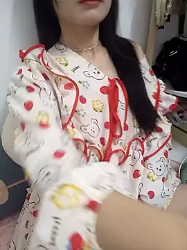 Snapshot of Lovely_kute chatting on 03-21-25, 11:34 Lovely kute online show from 03-21-25, 11:34