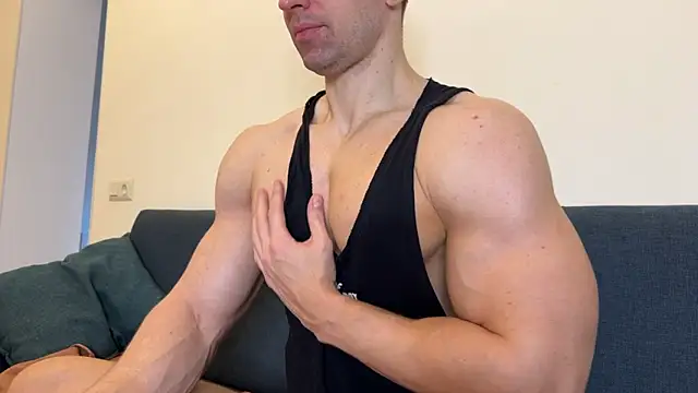 Snapshot of Andy_pecman chatting on 02-11-26, 12:43 Andy pecman online show from 02-11-26, 12:43