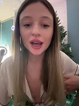 Snapshot of Kimsweet7 chatting on 12-19-24, 06:01 Kimsweet7 online show from 12-19-24, 06:01