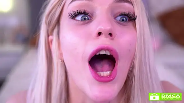 Snapshot of tessa_meow chatting on 03-23-25, 12:15 tessa meow online show from 03-23-25, 12:15