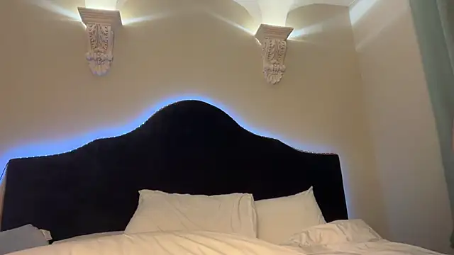 MiaDavis21 online show from 01-15-26, 04:33