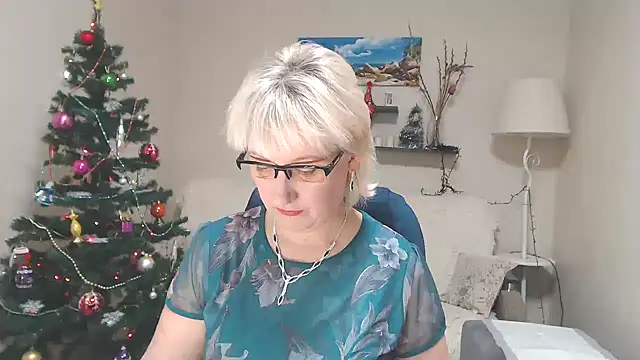FleurMays online show from 12-20-24, 06:19
