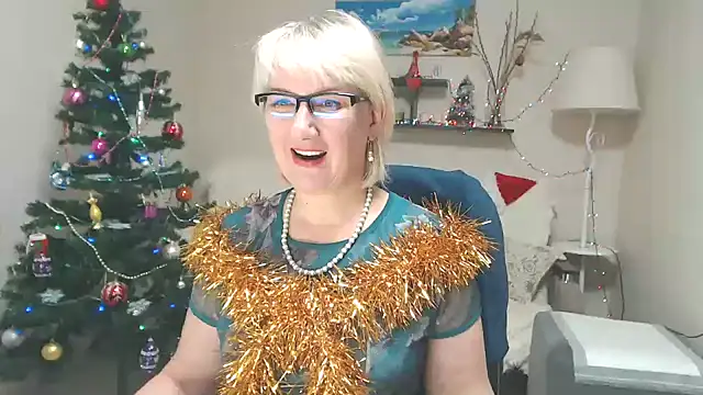FleurMays online show from 12-24-24, 05:49