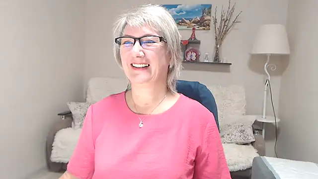 FleurMays online show from 10-22-25, 04:57