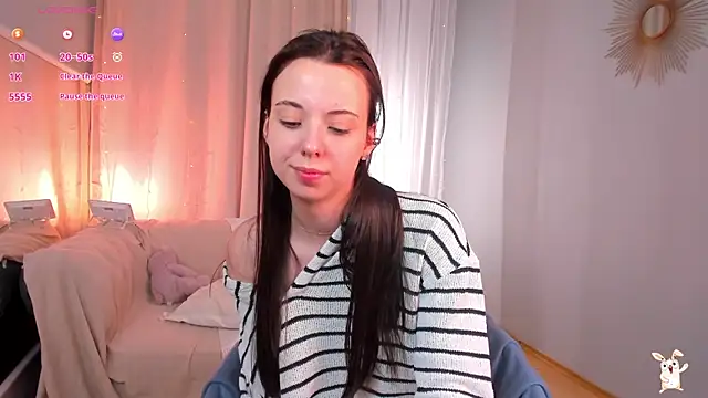 Goldy Grace  online show from 05-17-26, 04:14