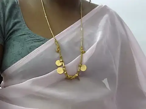 Hot akshara online show from 09-17-25, 06:15