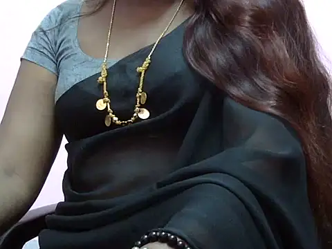 Hot akshara online show from 11-22-25, 04:06