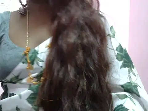 Hot akshara online show from 02-09-26, 06:50