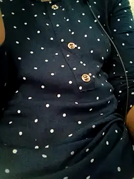 Snapshot of Gautami-telugu chatting on 03-08-25, 03:17 Gautami-telugu online show from 03-08-25, 03:17