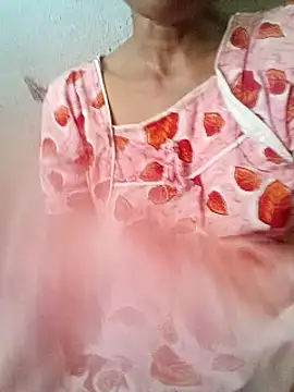 Snapshot of Gautami-telugu chatting on 03-18-25, 09:09 Gautami-telugu online show from 03-18-25, 09:09