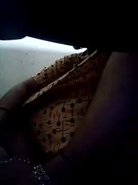 Snapshot of Gautami-telugu chatting on 09-14-25, 01:32 Gautami-telugu online show from 09-14-25, 01:32