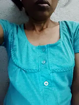 Snapshot of Gautami-telugu chatting on 09-28-25, 09:09 Gautami-telugu online show from 09-28-25, 09:09