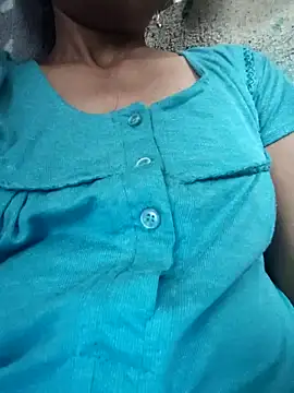 Snapshot of Gautami-telugu chatting on 10-09-25, 06:11 Gautami-telugu online show from 10-09-25, 06:11