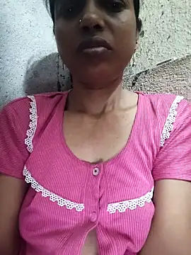 Snapshot of Gautami-telugu chatting on 10-09-25, 08:29 Gautami-telugu online show from 10-09-25, 08:29