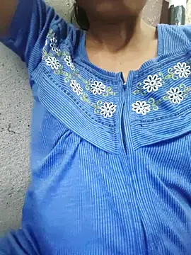 Snapshot of Gautami-telugu chatting on 10-11-25, 08:57 Gautami-telugu online show from 10-11-25, 08:57