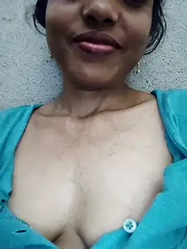 Snapshot of Gautami-telugu chatting on 10-20-25, 06:30 Gautami-telugu online show from 10-20-25, 06:30