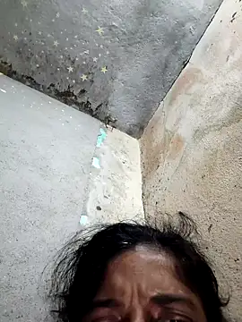 Snapshot of Gautami-telugu chatting on 10-23-25, 08:40 Gautami-telugu online show from 10-23-25, 08:40