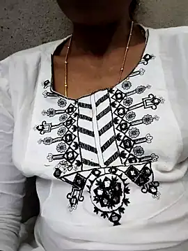 Snapshot of Gautami-telugu chatting on 11-01-25, 08:38 Gautami-telugu online show from 11-01-25, 08:38