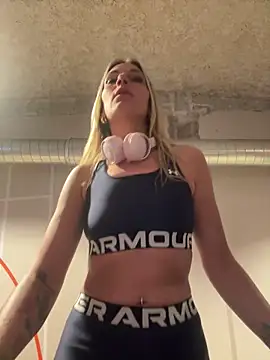 Snapshot of Lydie_off chatting on 01-21-25, 11:13 Lydie off online show from 01-21-25, 11:13