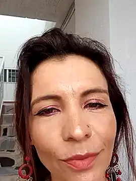 Snapshot of Milenahot_69_ chatting on 12-15-24, 02:27 Milenahot 69 online show from 12-15-24, 02:27