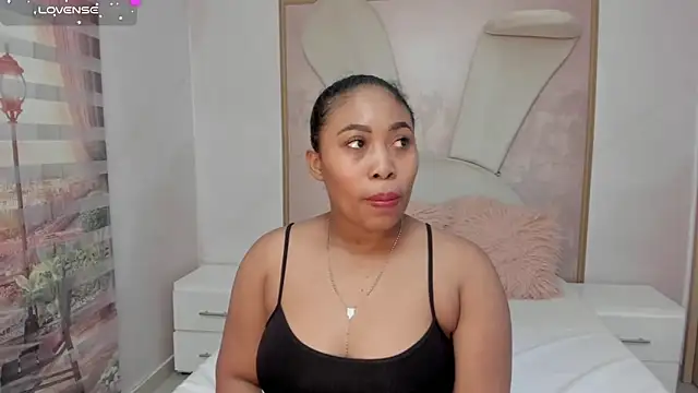 Snapshot of Leah_Sweetie chatting on 02-10-25, 11:15 Leah Sweetie online show from 02-10-25, 11:15