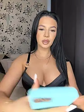 Snapshot of Nefera_De_Nile chatting on 04-16-26, 04:35 Nefera De Nile online show from 04-16-26, 04:35