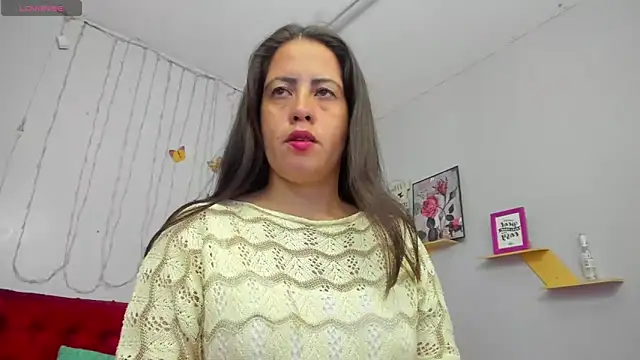 kathina giraldo online show from 03-06-25, 12:41